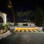 The Mystiic Retreat 3 To 5 Mins To Mid Valley And Ksl