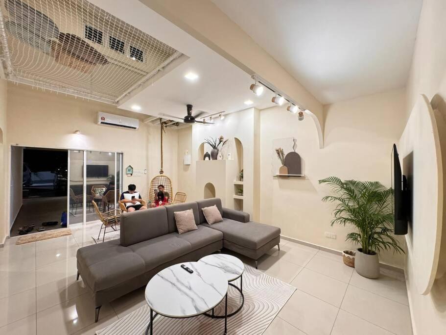 Holiday home The Mystiic Retreat 3 To 5 Mins To Mid Valley And Ksl